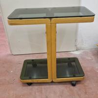 Tavolino vintage anni ’70 in legno e ripiani vetro