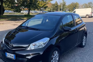Toyota Yaris 1.0 3 porte Active