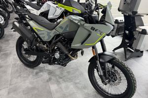 Benelli BKX 125 ABS 5+