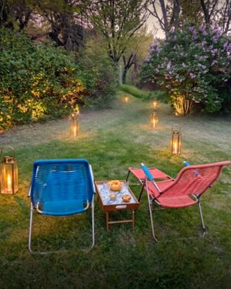 Coppia sdrai intrecciati blu e rosso