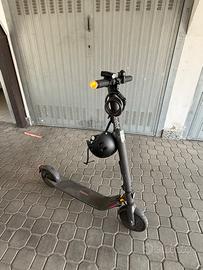 Monopattino Elettrico Segway Ninebot E25E