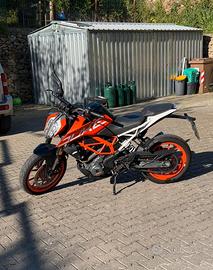 Ktm duke 390