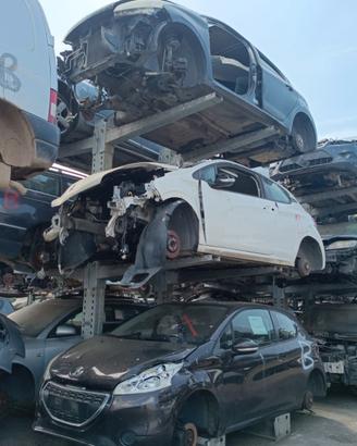 ricambi usati Peugeot 208