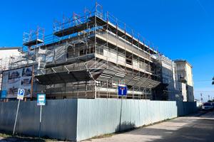 Ampio attico nuovo in Classe A4 vista mare