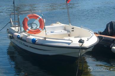 Barca modello Mak Marine lunghezza mt. 4.60
