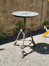 Sgabello industriale vintage 