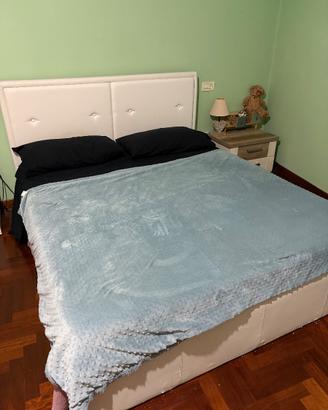 Letto contenitore matrimoniale