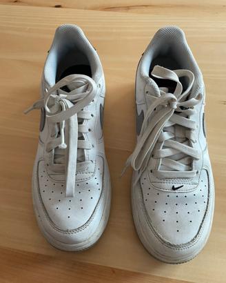 Nike air 37,5 bianca e grigia
