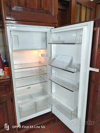 FRIGORIFERO DA INCASSO