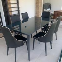 Tavolo da pranzo in vetro temperato