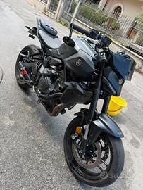YAMAHA MT-07
