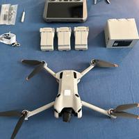 DJI Mini 4 Pro Fly More Combo