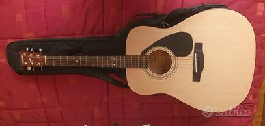 chitarra yamaha F310