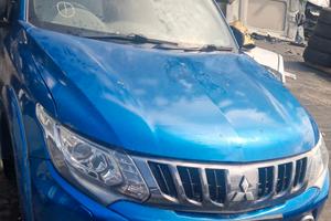Mitsubishi L200 2.5d anno 2018 per ricambi (2a)