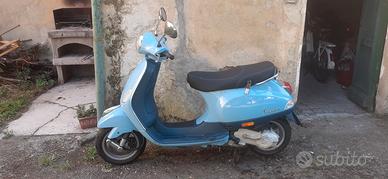 vespa 50 lx azzurra 2011