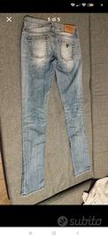 Jeans marca Guess taglia 25