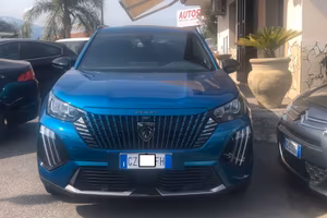 Peugeot 2008 Hybrid 145 e-DCS6 Allure - 2025