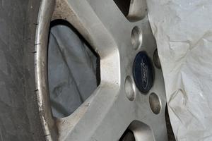 Cerchi Ford R15 + gomme invernali