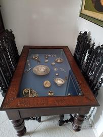 Tavolo vetrina da salotto in legno