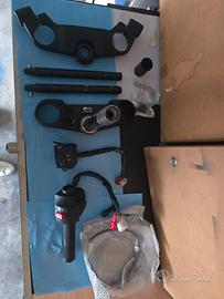 Piastra semimanubri Husqvarna vitpilen 401