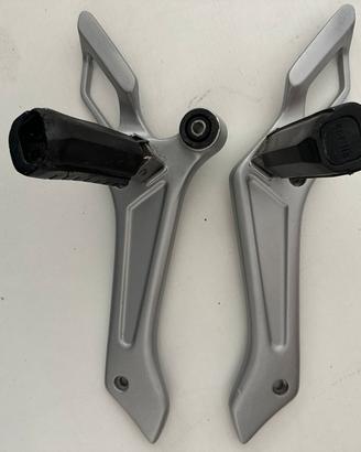 coppia pedane  aprilia red rose 125 verniciati