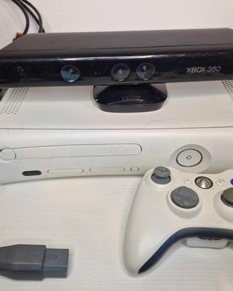 Console Xbox 360 Bianca + Accessori e Joystick Pal