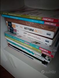Libri di testo per scuola media Julia Trieste