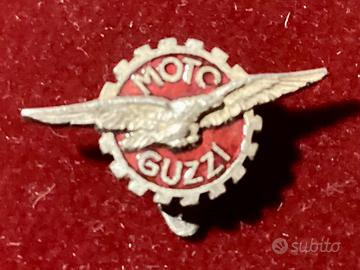 Pins/spilla RARISSIMA - MOTO GUZZI - MARCATA RETRO