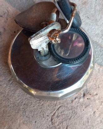 Tappo Benzina Epoca FAAB Originale con chiave.