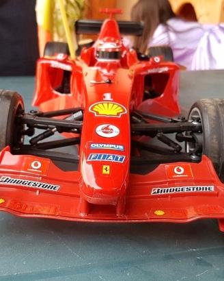 Ferrari F1 F2004 Kyosho RC 1/8 model a benzina 