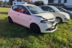 Lancia Ypsilon 1.0 FireFly 5 porte S&S Hybrid Ecoc