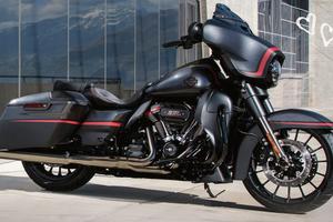 Harley Davidson Street Glide CVO M8 117