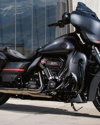 Harley Davidson Street Glide CVO M8 117