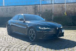 Alfa Romeo Giulia 2.2 Turbodiesel 210 CV AT8 AWD Q