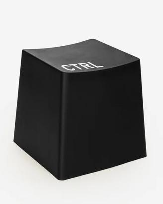 Seduta Puff di plastica nera