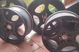 Cerchi in lega originali Alfa Romeo 17” neri + 2 p