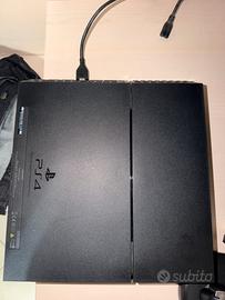 PS4 500 GB + 2 controller