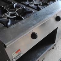 Cucina gas 6 fuochi per ristorante