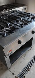 Cucina gas 6 fuochi per ristorante