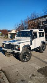 Defender 90 - 2.5TD 19J Autocarro