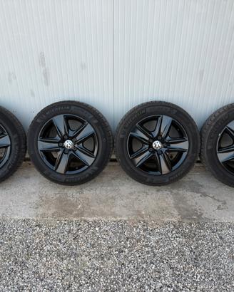 Cerchi volkswagen con gomme termiche
