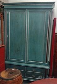GRANDE ARMADIO ANTICO LACCATO e DIPINTO SHABBY