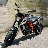 KTM 690 Duke - 2012