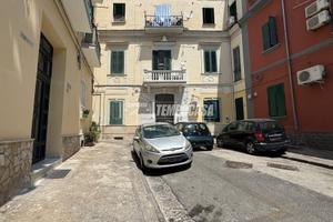 Deposito a Napoli Via Enea 2 locali