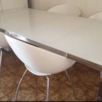 Tavolo 4 sedie poltroncine Chateau d'Ax nuovo