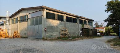 Vendita capannone a Galleno