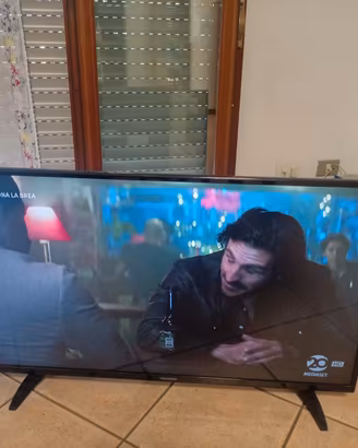 Televisione Telefunken 43"