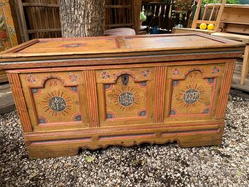 Cassapanca antica tirolese