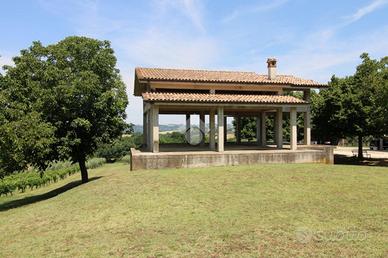 RUSTICO A MONTOPOLI DI SABINA