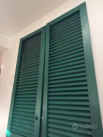 Restauro PERSIANE e PORTEFINESTRE in legno